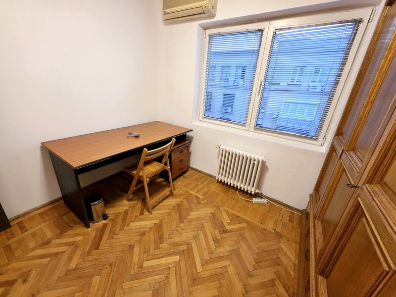Piata Kogalniceanu et 6 Cismigiu 3 camere