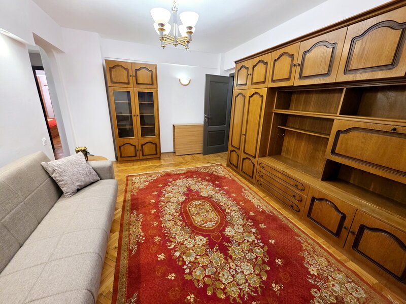 Piata Kogalniceanu et 6 Cismigiu 3 camere