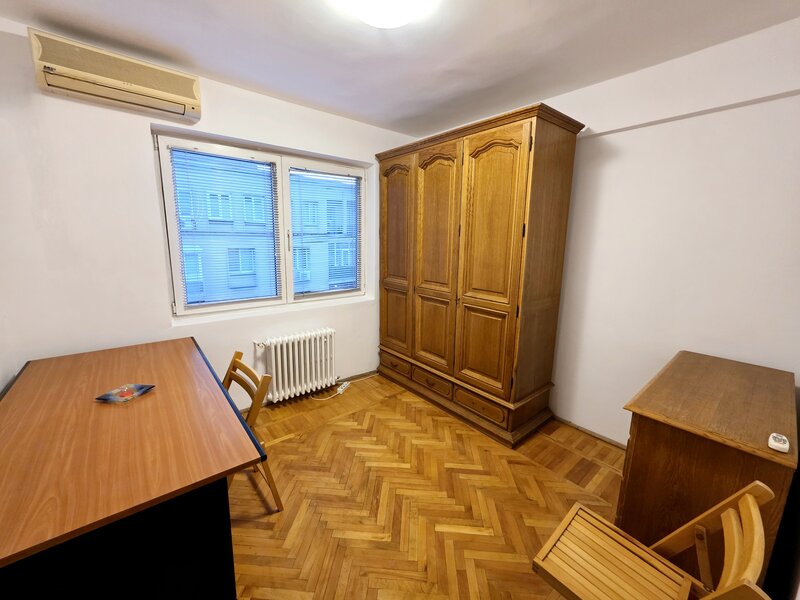 Piata Kogalniceanu et 6 Cismigiu 3 camere