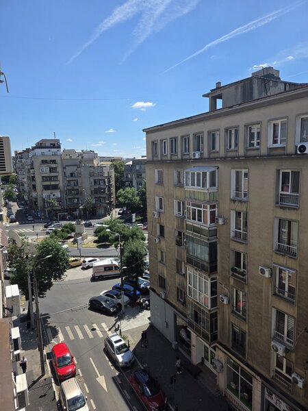 Piata Kogalniceanu et 6 Cismigiu 3 camere